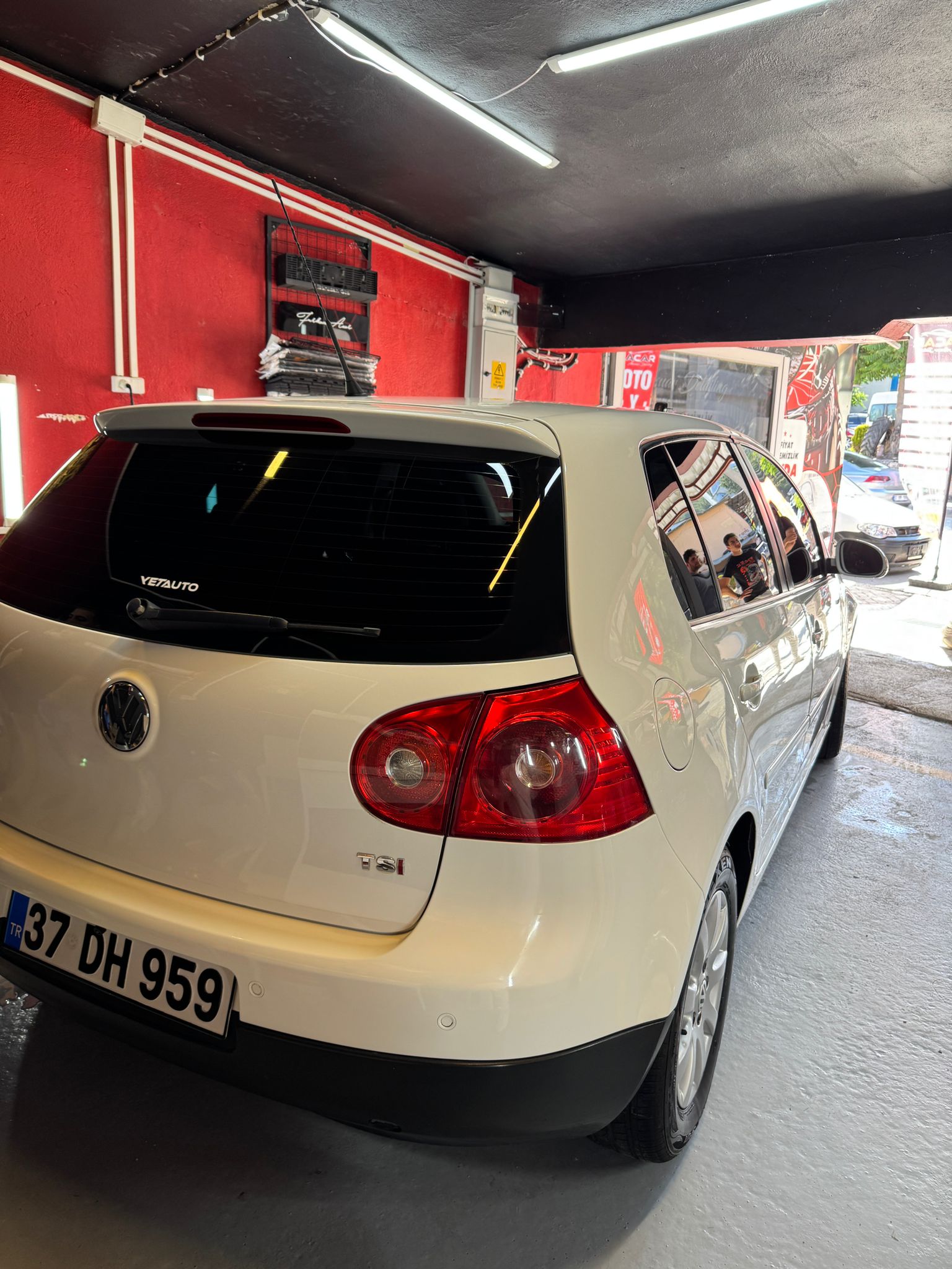Acar Garage